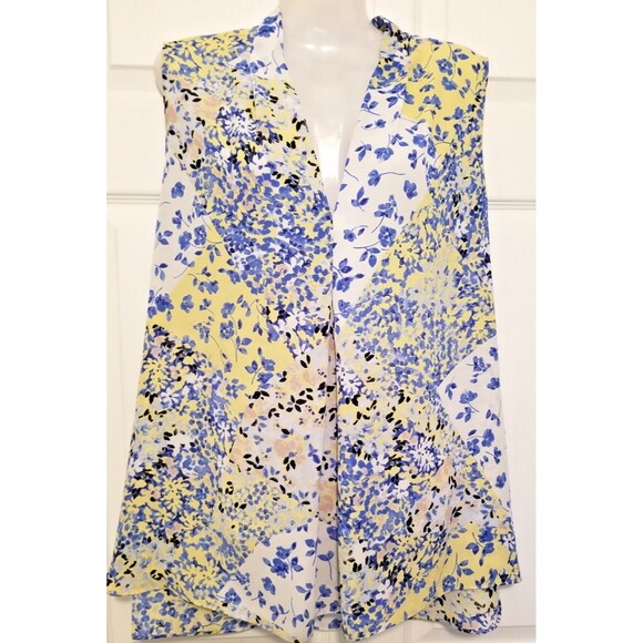 Jones Studio Tops - Jones Studio Women's Blouse Size 1X Blue Floral Sleeveless V-Neck Single Pleat